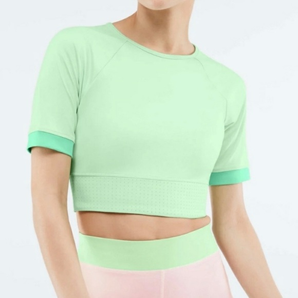 Tops - FABLETICS Pastel Green Crop Top